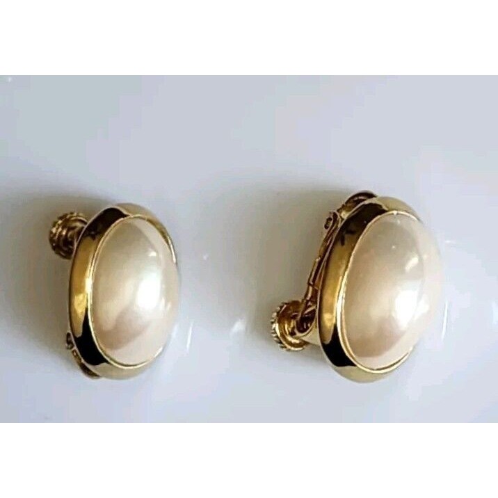 Vintage Patent 3.176.475 Faux Pearl Gold Tone Screw Back Clip On Earrings